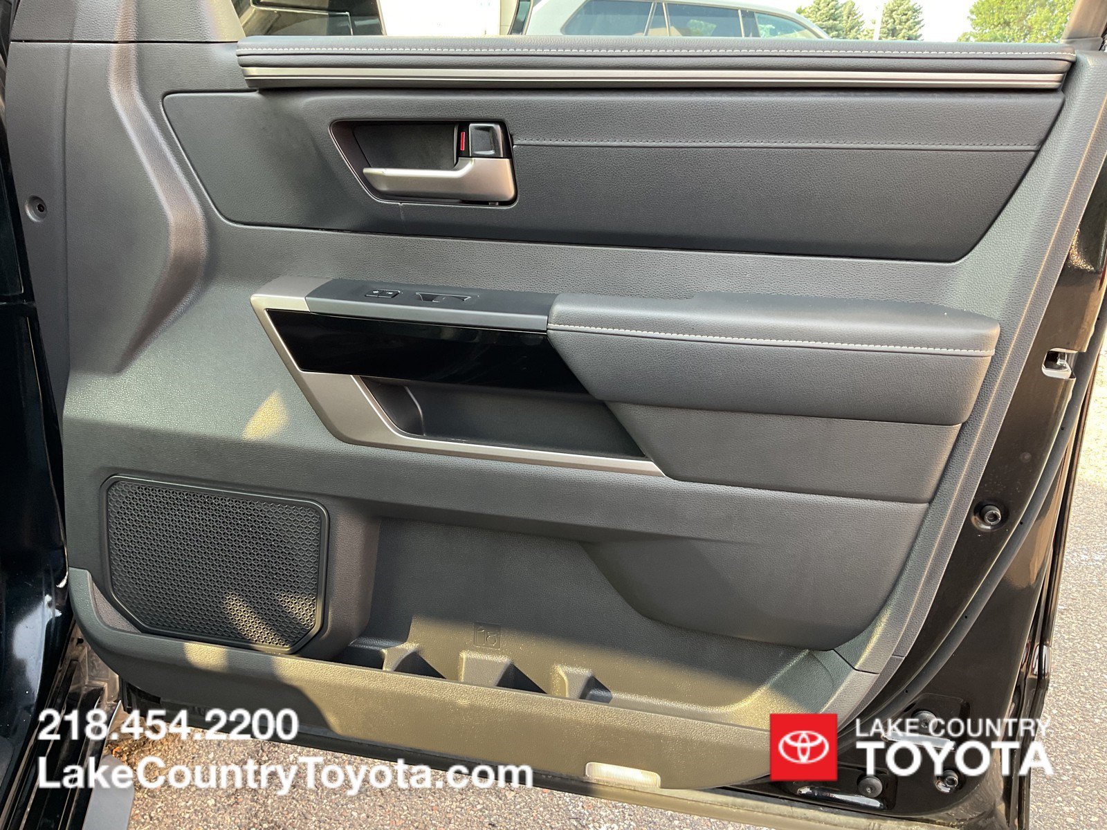 2026 Toyota Tundra Limited - Photo 14