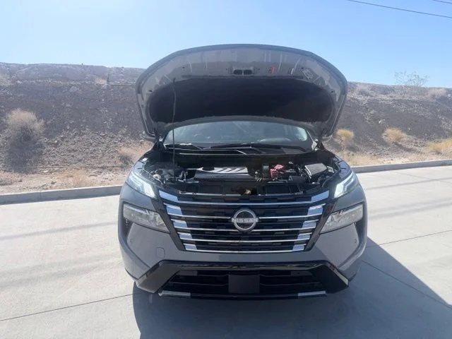 2025 Nissan Rogue Platinum - Photo 41
