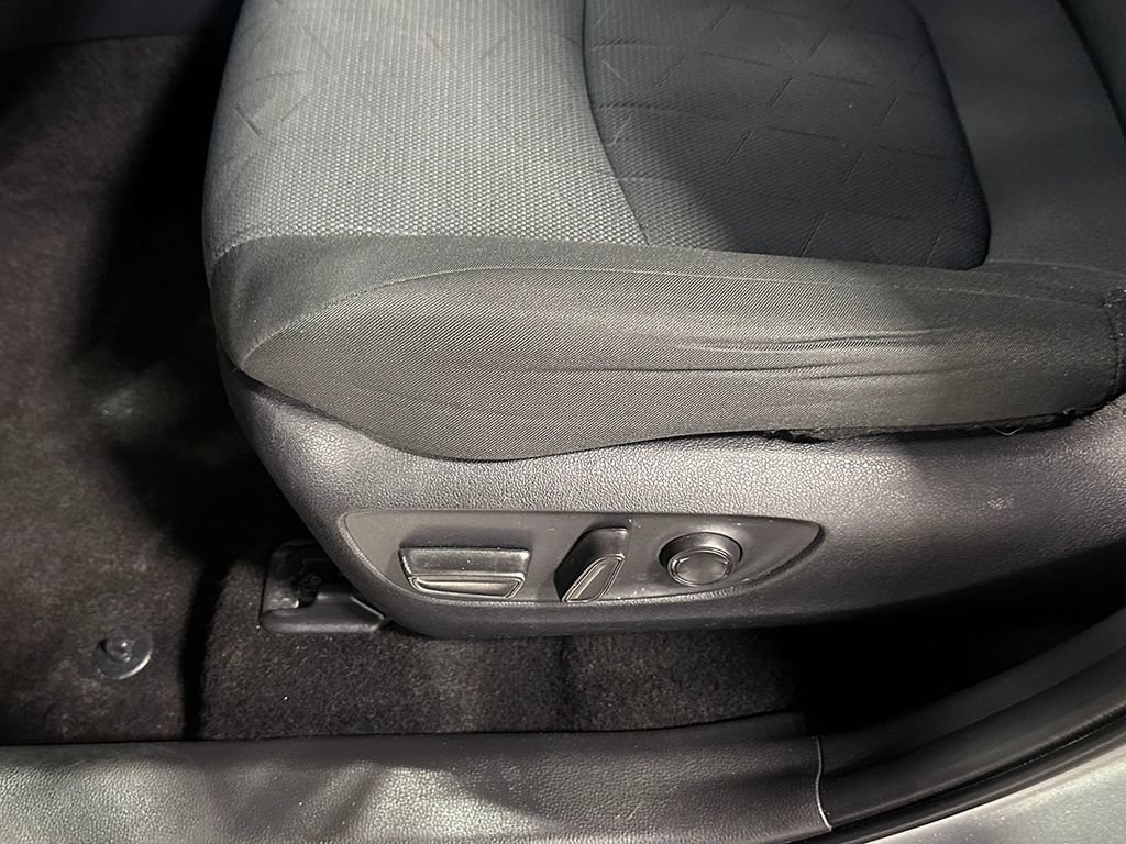 Used 2025 Silver Toyota XLE image 21
