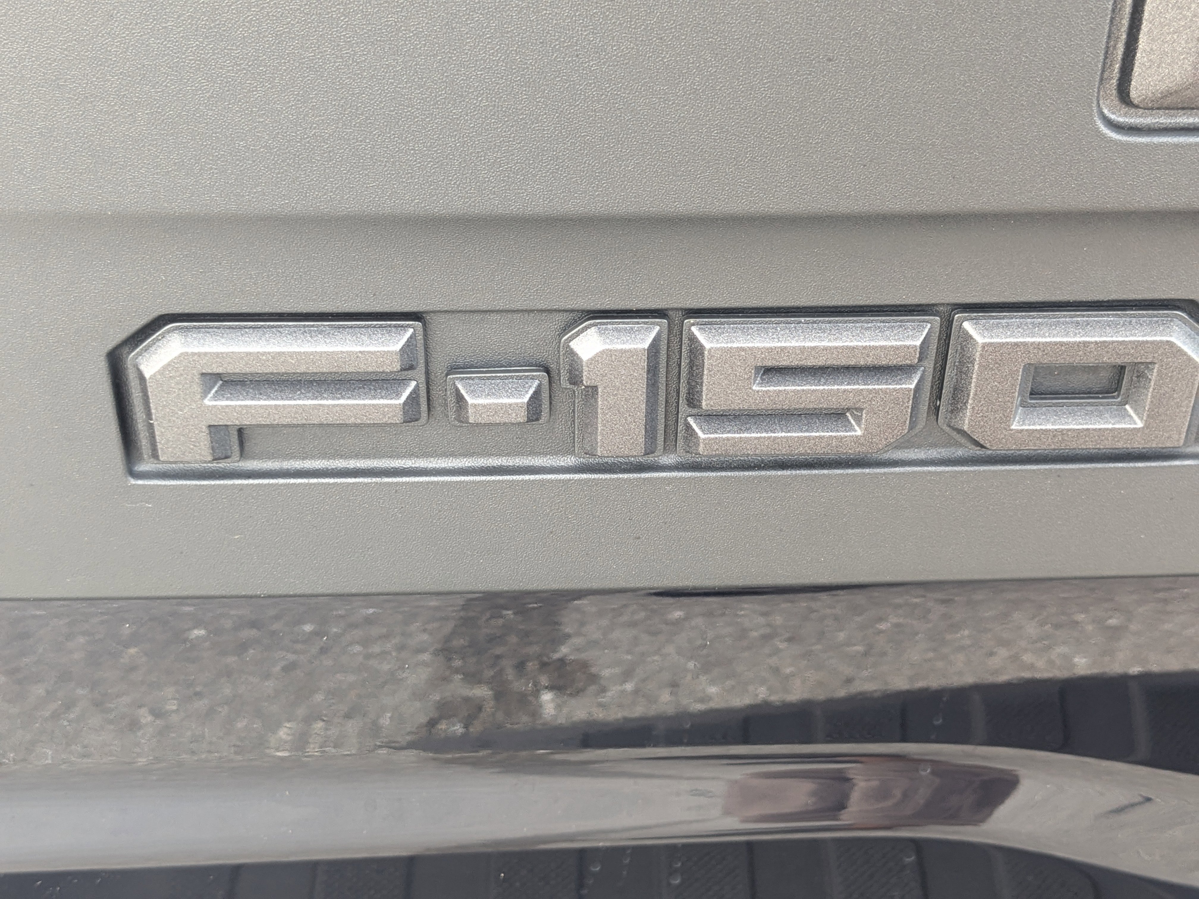 Used 2021 Antimatter Blue Metallic Ford Raptor image 14
