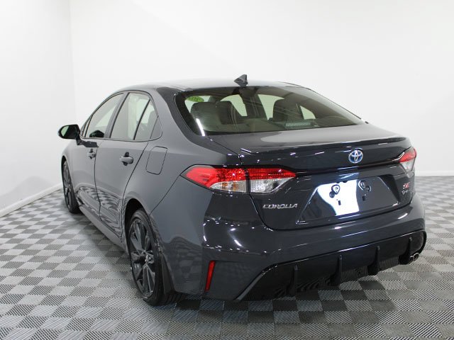 Used 2025 Underground Toyota SE image 4