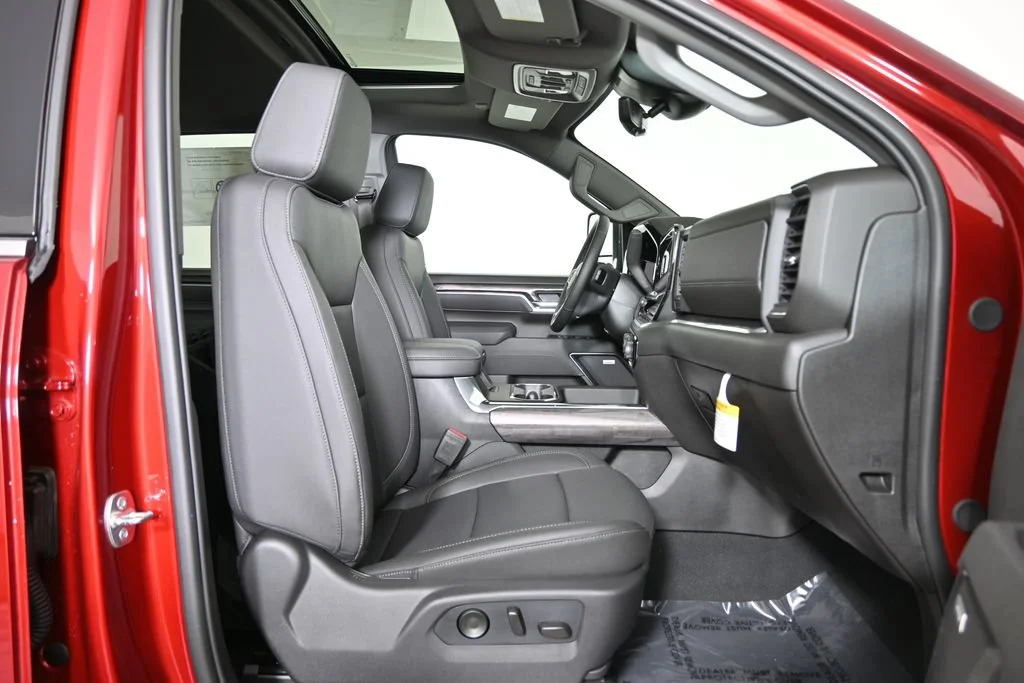 2026 Chevrolet Silverado 2500 HD LTZ - Photo 14