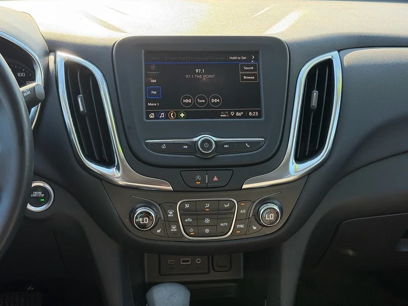 Used 2024 Summit White Chevrolet LT image 10