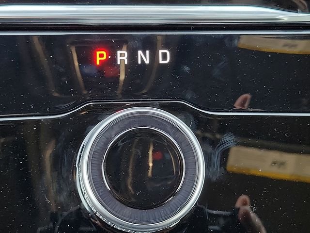 New 2026 Diamond Black Crystal Pearlcoat Jeep Altitude image 15