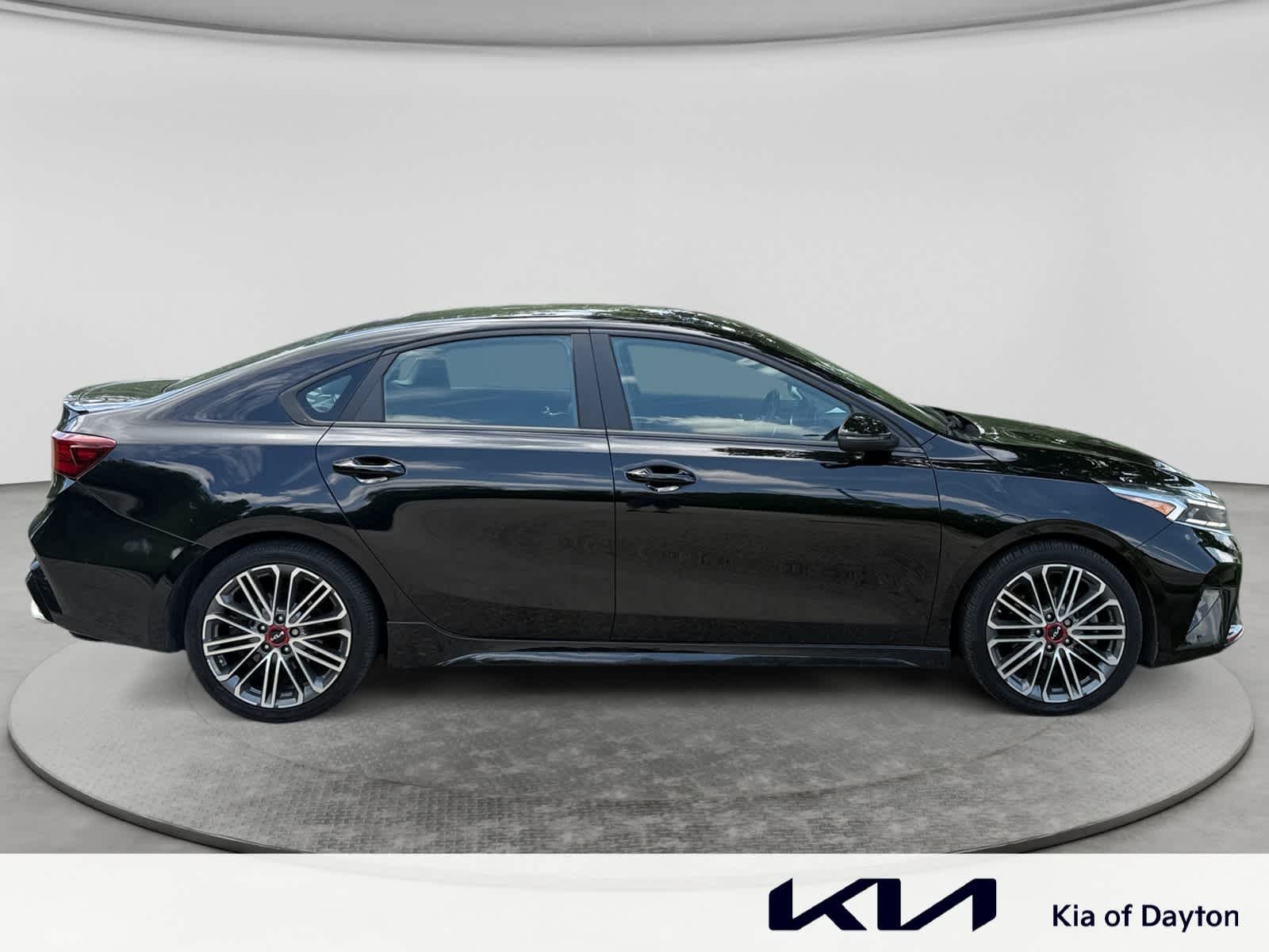 Certified Used 2022 Aurora Black Kia GT image 4