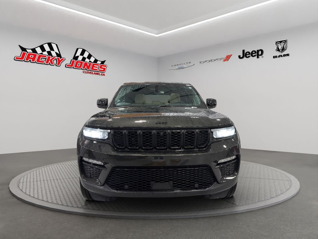 Used 2024 Rocky Mountain Pearlcoat Jeep Limited image 14