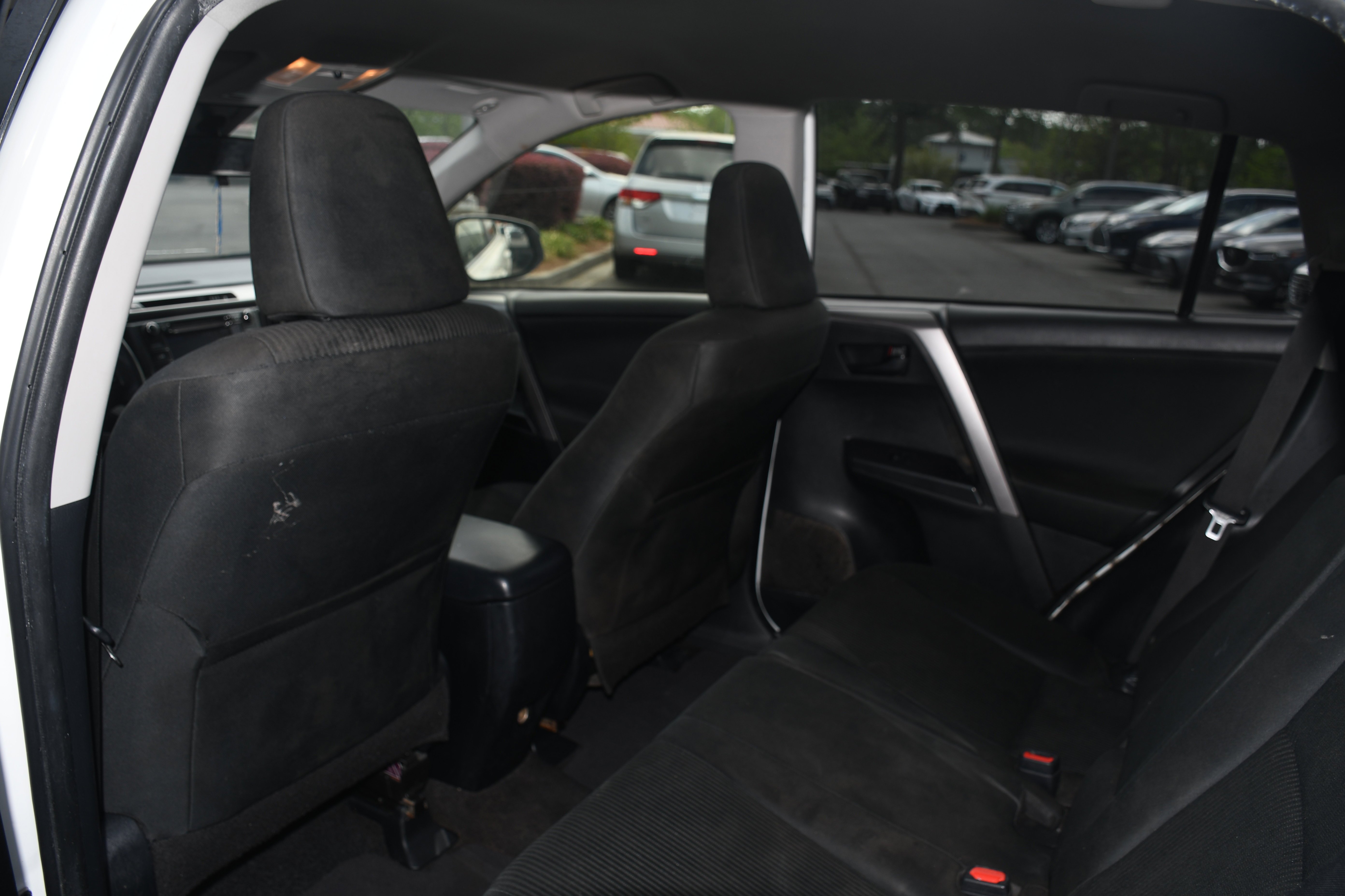 Used 2017 White Toyota LE image 13