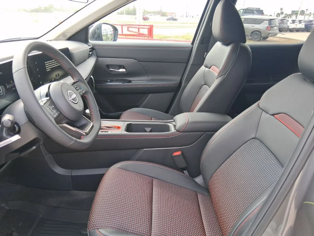 2026 Nissan KICKS SR - Photo 24