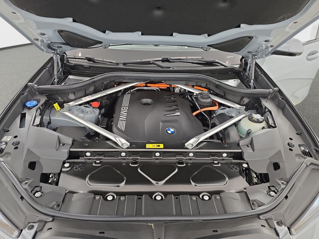New 2026 Brooklyn Grey Metallic BMW xDrive50e image 32
