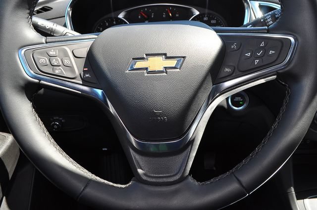 Used 2024 Lakeshore Blue Metallic Chevrolet LT image 30
