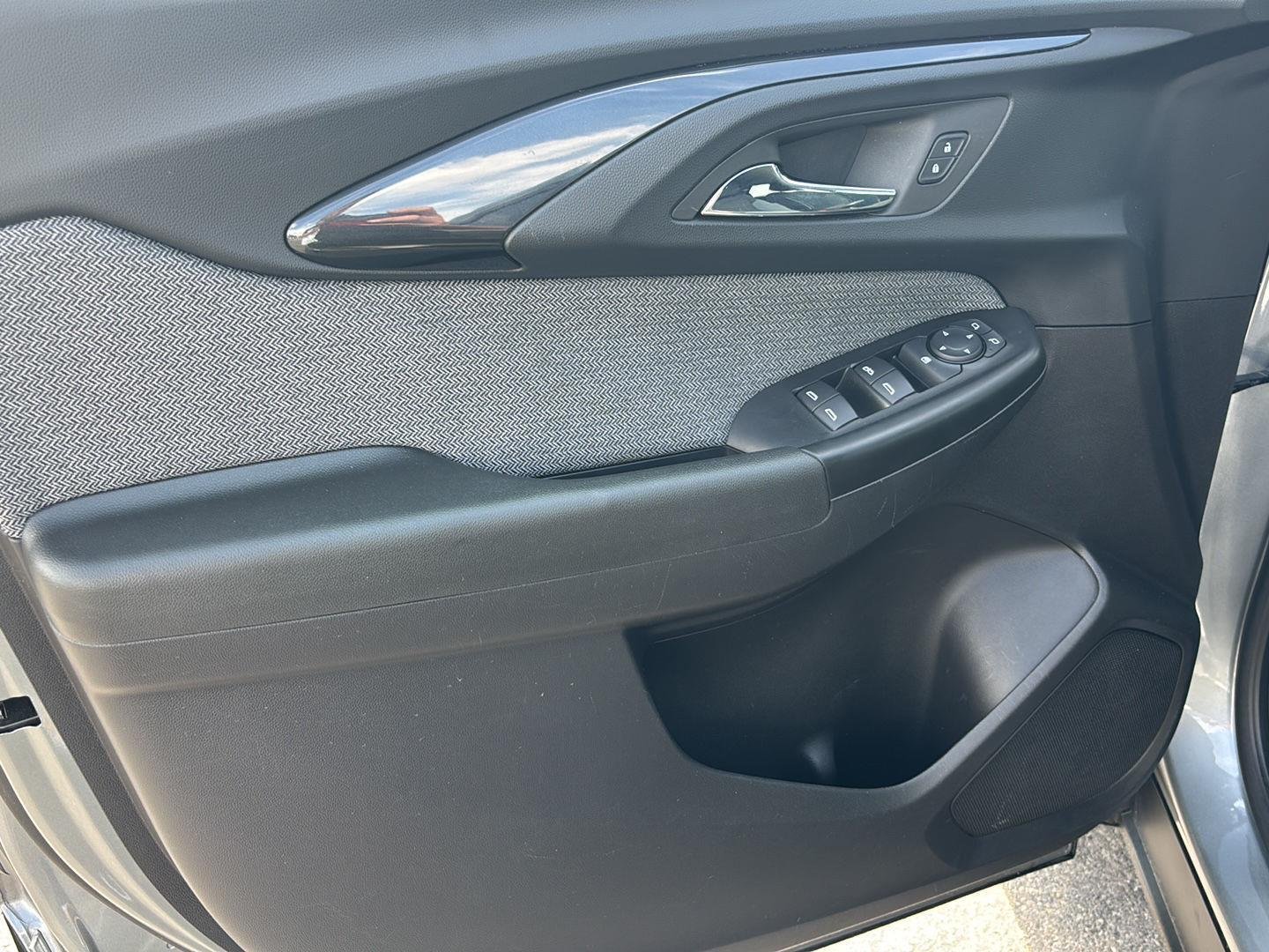 Used 2023 Sterling Gray Metallic Chevrolet LT image 14