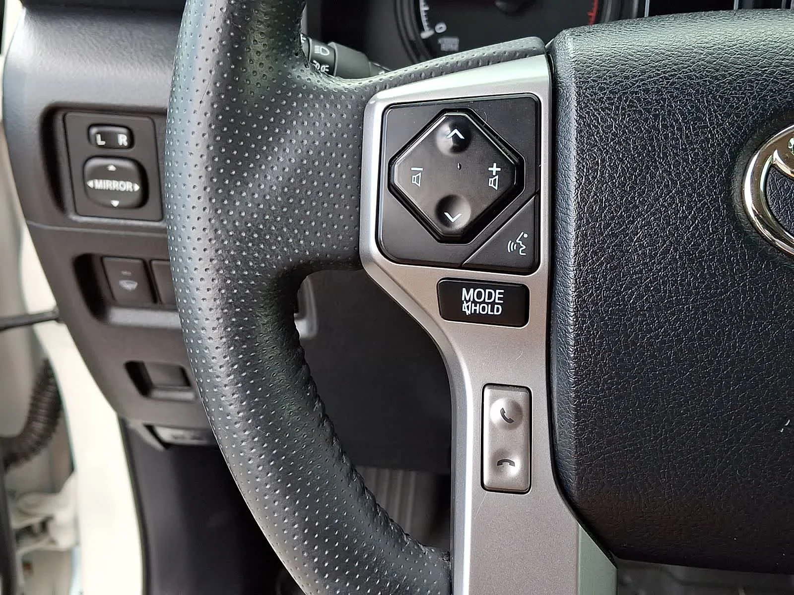 Certified Used 2020 Super White Toyota SR5 Premium image 26