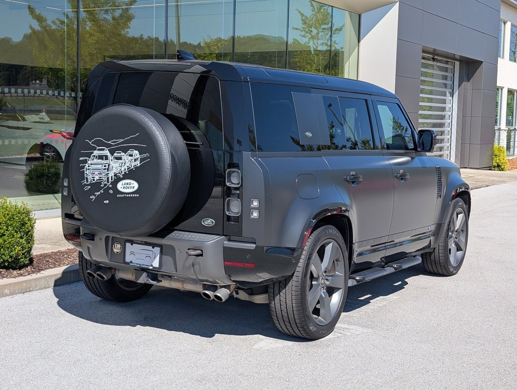 Certified Used 2023 Gray Land Rover Carpathian Edition image 7