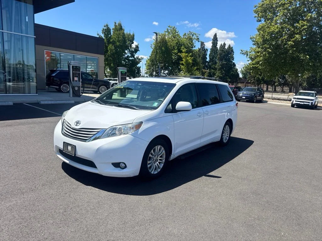 Used 2013 White Toyota XLE image 1