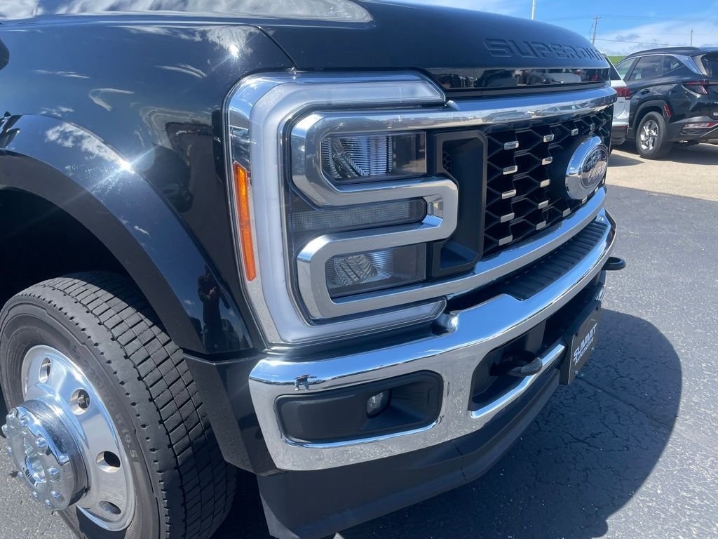 Used 2023 Black Ford Lariat image 28