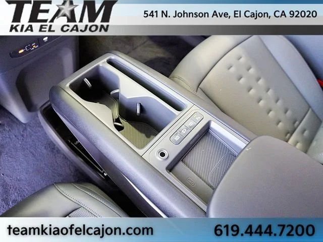 New 2026 Gray Kia Wind image 39