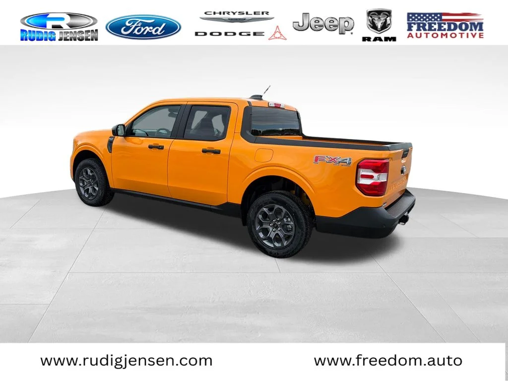 New 2026 Orange Ford XLT image 3