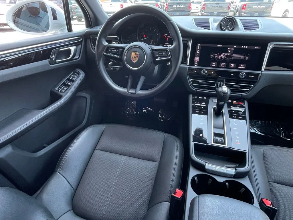 Used 2023 White Porsche Base image 26