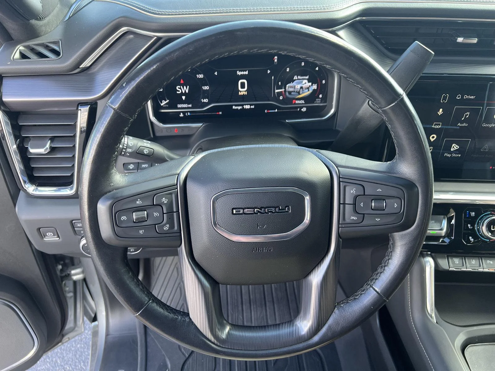 2024 GMC Sierra 3500HD Denali Ultimate - Photo 19