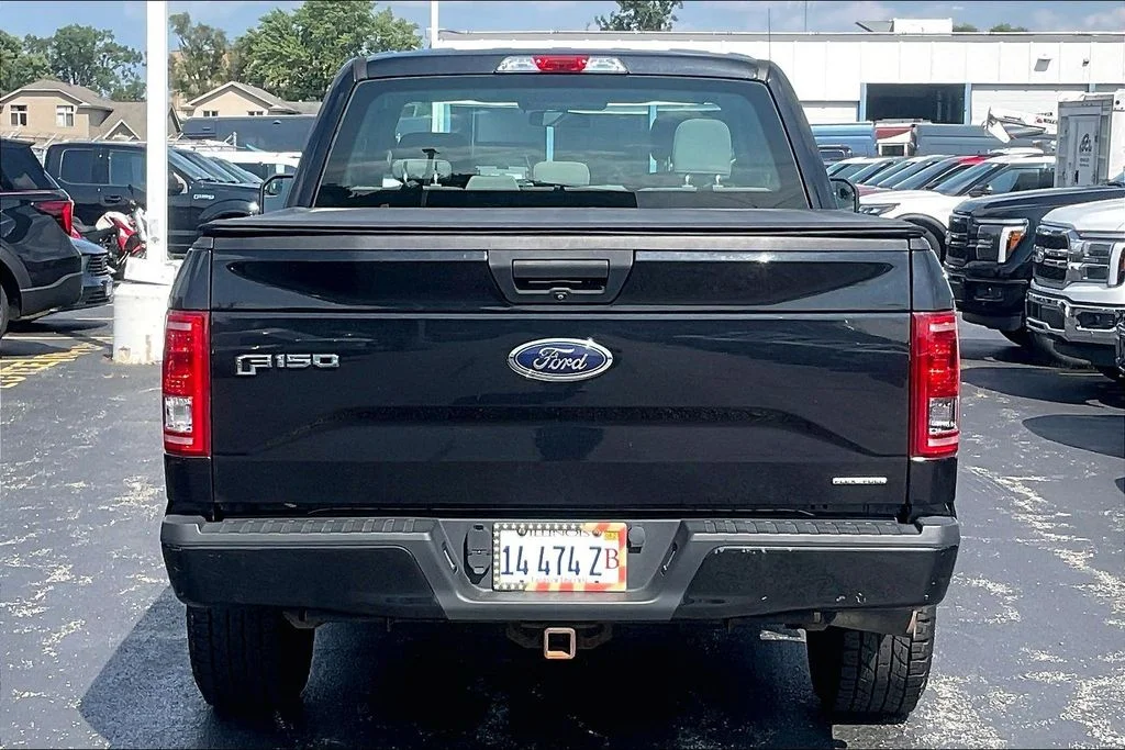 Used 2015 Black Ford XL image 3