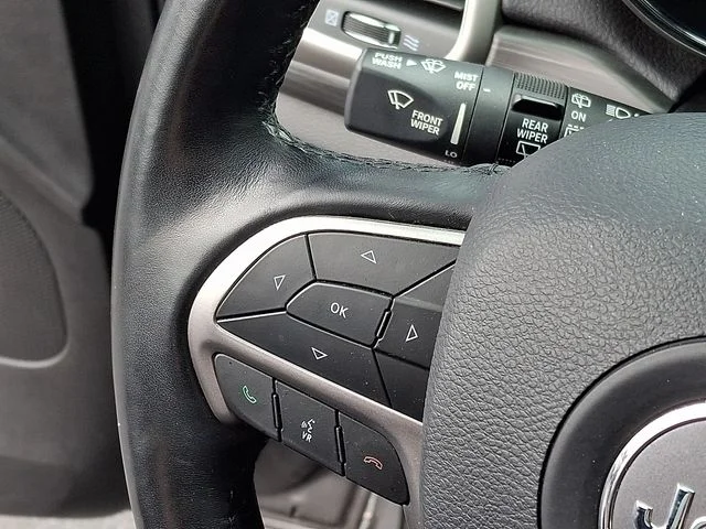 Used 2021 Gray Jeep Laredo X image 21
