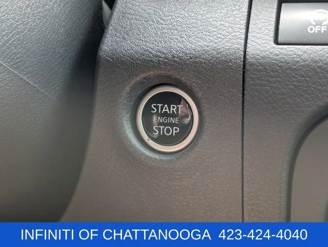 Used 2025 Gray Nissan PRO-4X image 13