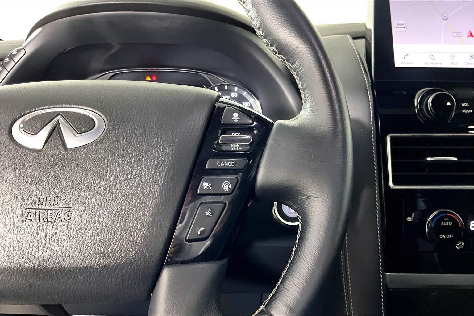 Used 2022 Champagne Quartz INFINITI LUXE image 23