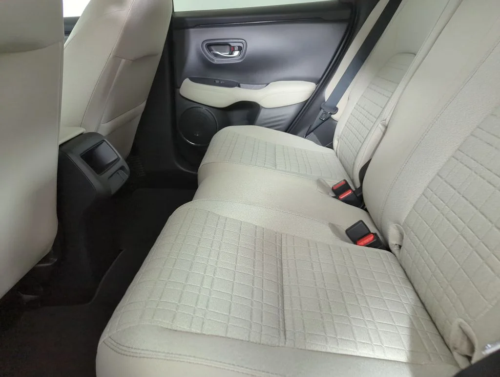 New 2027 Platinum White Pearl Honda LX image 21