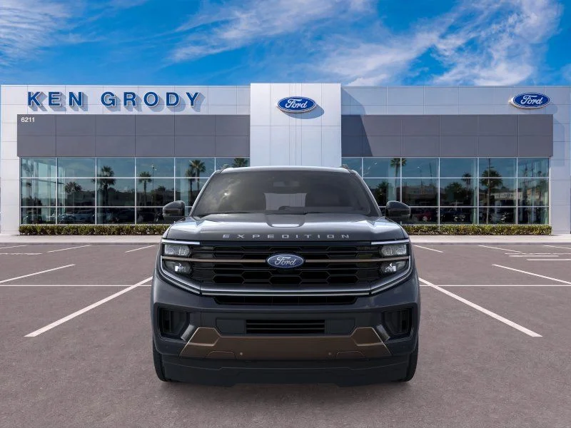 New 2026 Agate Black Metallic Ford King Ranch image 7