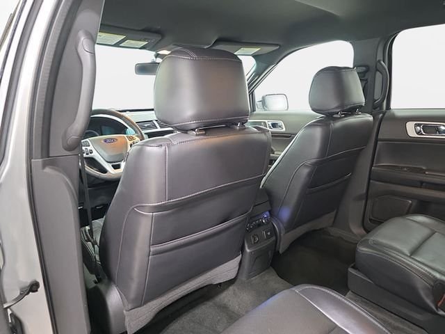 Used 2011 Silver Ford Limited image 12