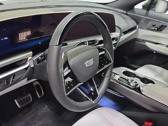 2027 Cadillac LYRIQ Luxury - Photo 12