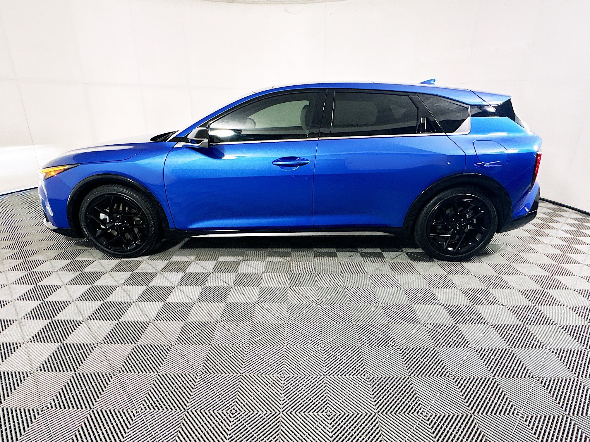 Used 2026 Wave Blue Kia GT-Line Turbo image 6