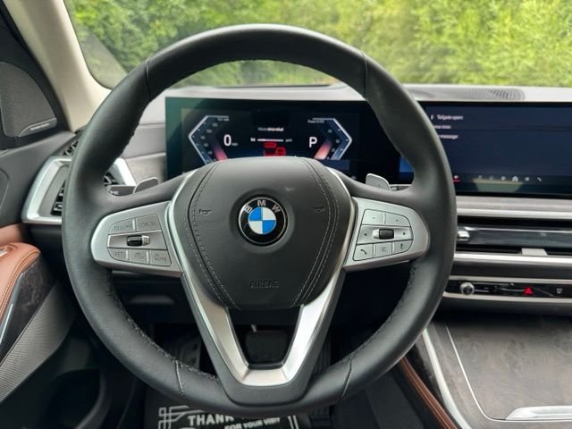 Used 2025 Copper Metallic BMW xDrive40i image 24
