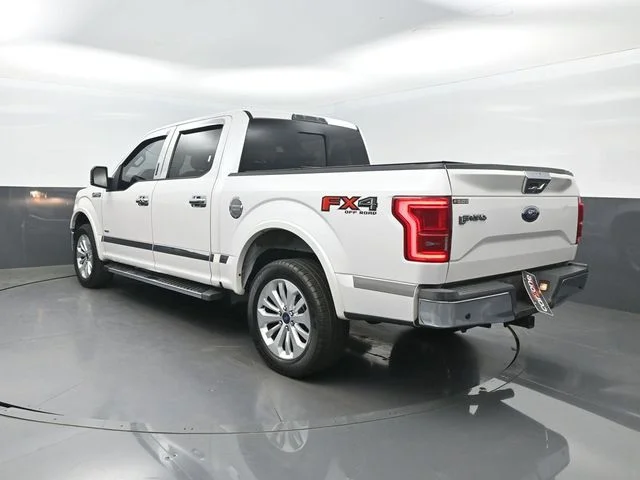 Used 2015 White Ford Lariat image 33