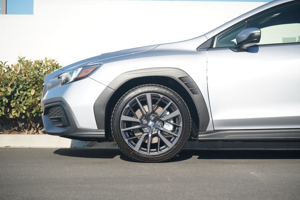 New 2026 ICE SILVER METALLIC Subaru Premium image 2
