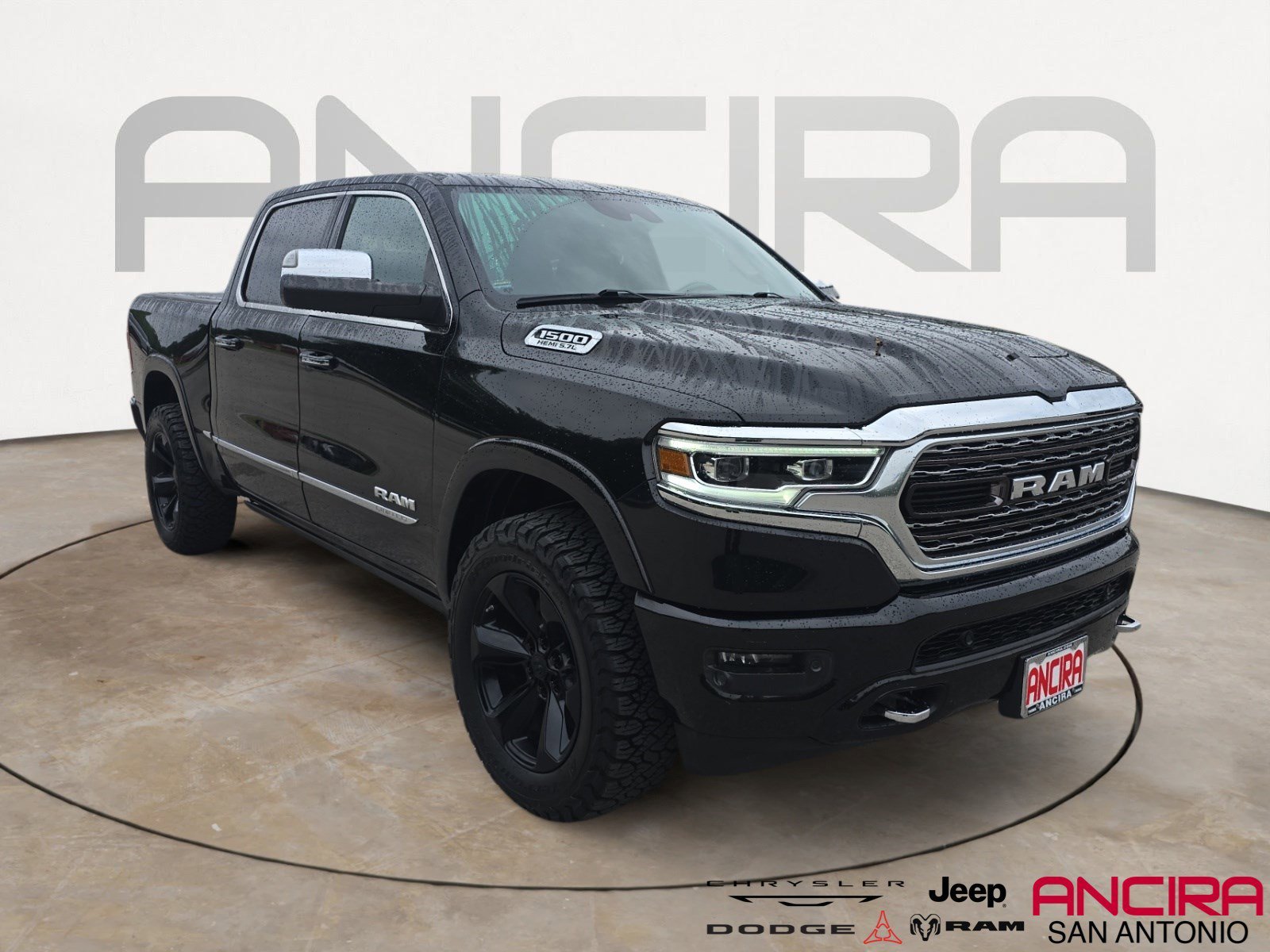 2019 RAM 1500 Limited 4x4 Crew Cab 5'7's photo
