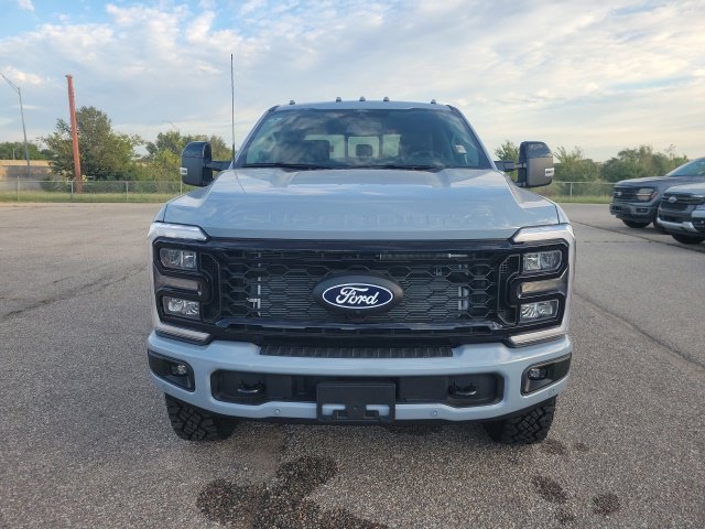 New 2027 Gray Metallic Ford Lariat image 27