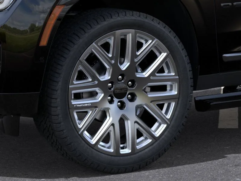 2026 GMC Yukon XL Denali Ultimate - Photo 9