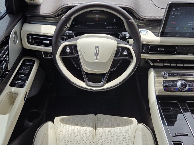 Used 2020 Black Metallic LINCOLN BLACK LABEL AWD image 15