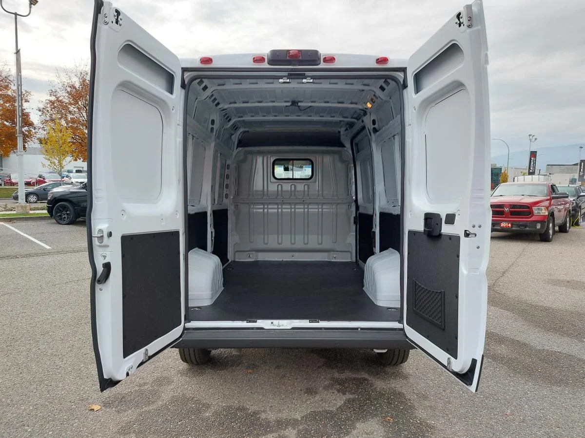 New 2025 White RAM Tradesman 3500 High Roof 136" WB w/Pass Seat image 8