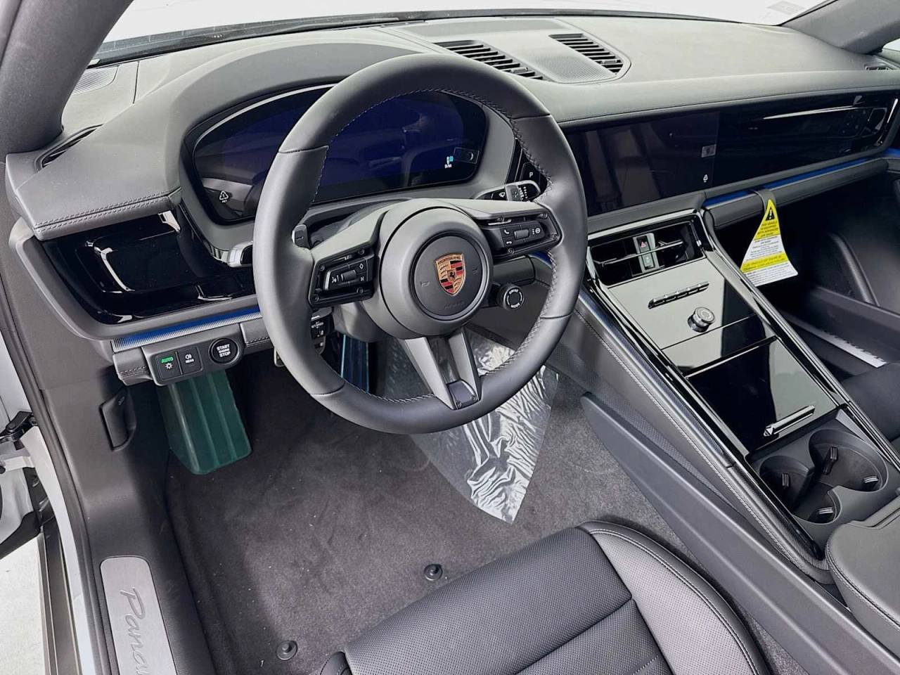 2026 Porsche Panamera Base - Photo 4
