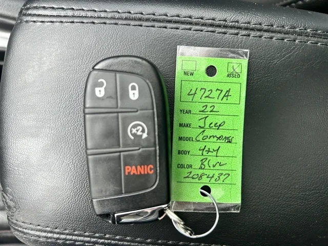 Used 2022 Blue JEEP Latitude Lux image 35