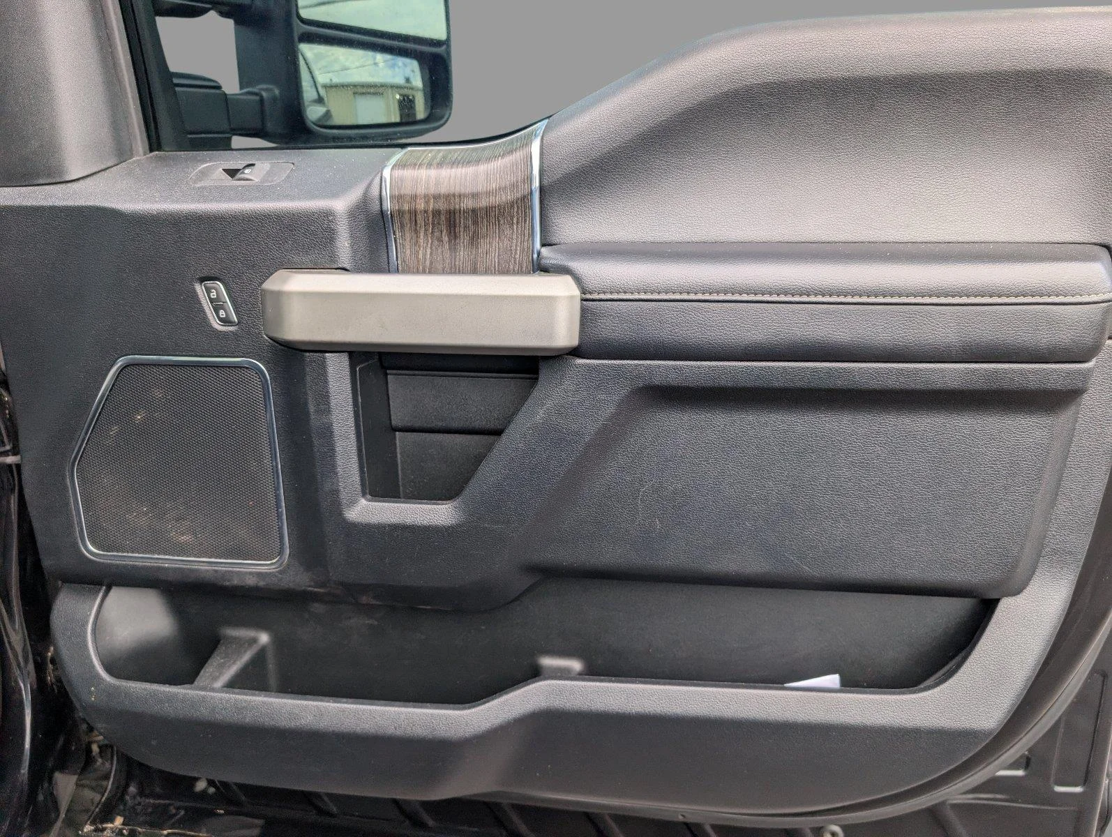 Used 2020 Agate Black Ford Lariat image 41