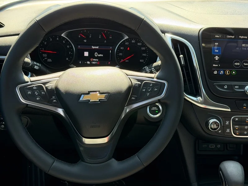 Used 2024 Summit White Chevrolet LT image 13