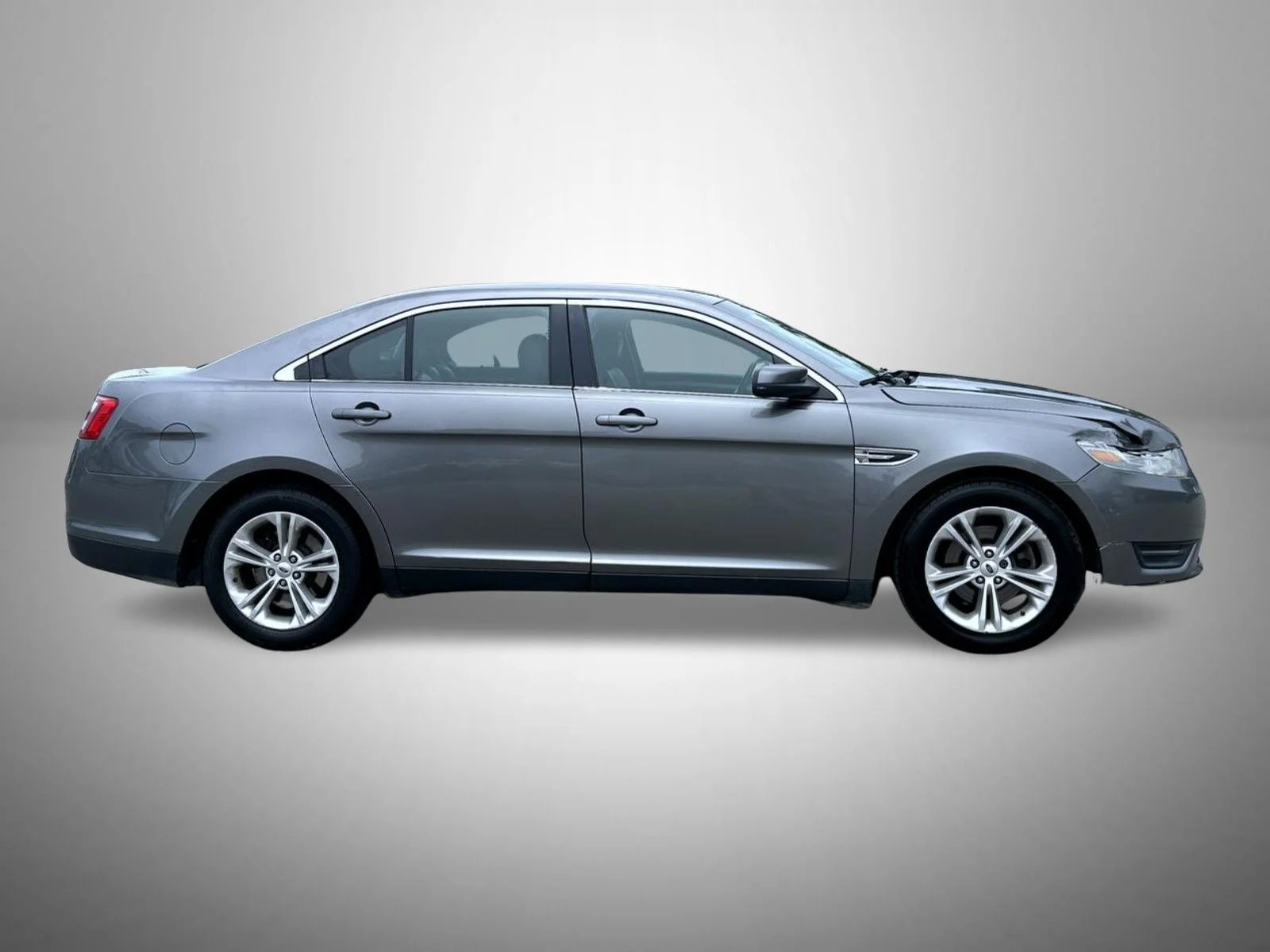 Used 2013 Gray Ford SEL image 4