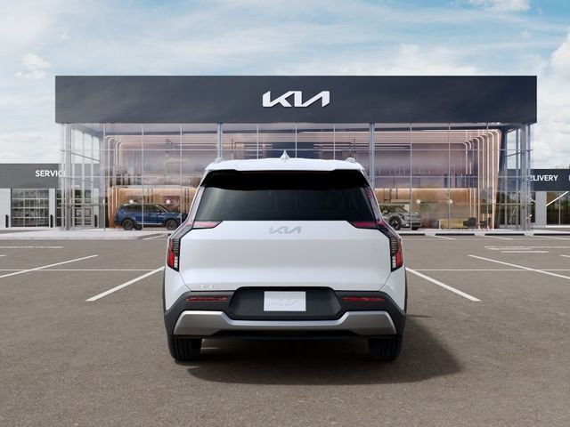 New 2026 Glacial White Kia Wind AWD image 5