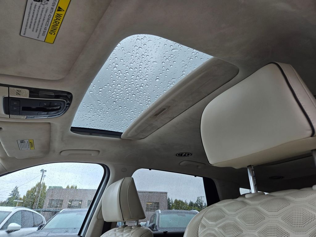 Used 2020 Hyper White Hyundai Limited image 22