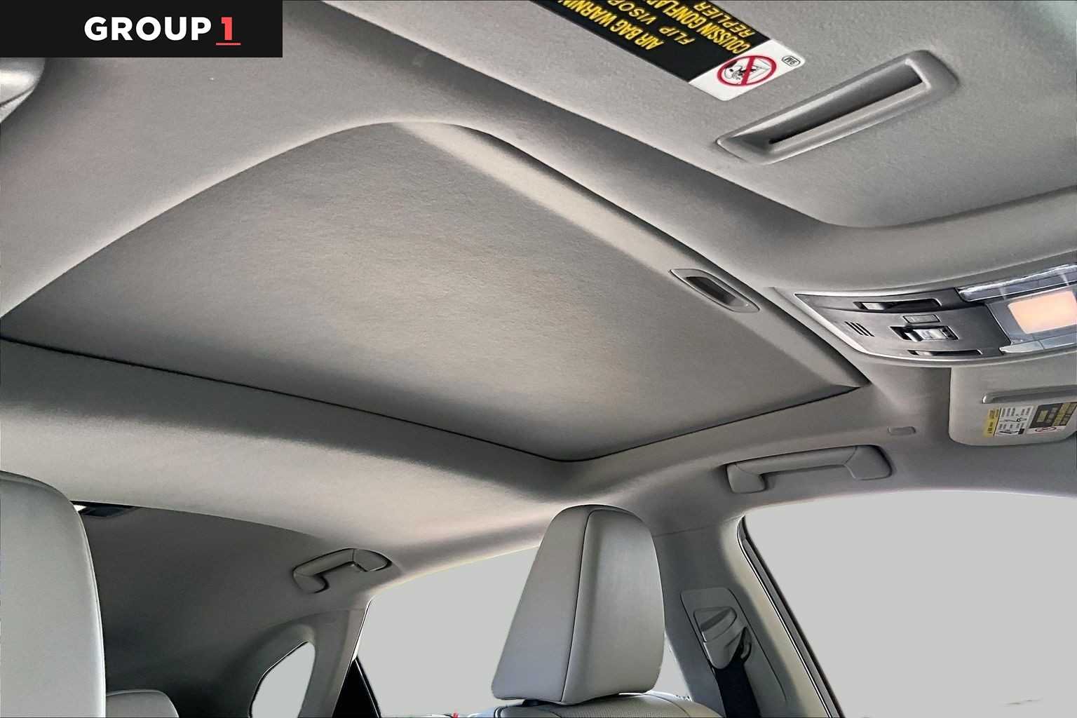 Used 2021 Atomic Silver Lexus  image 12