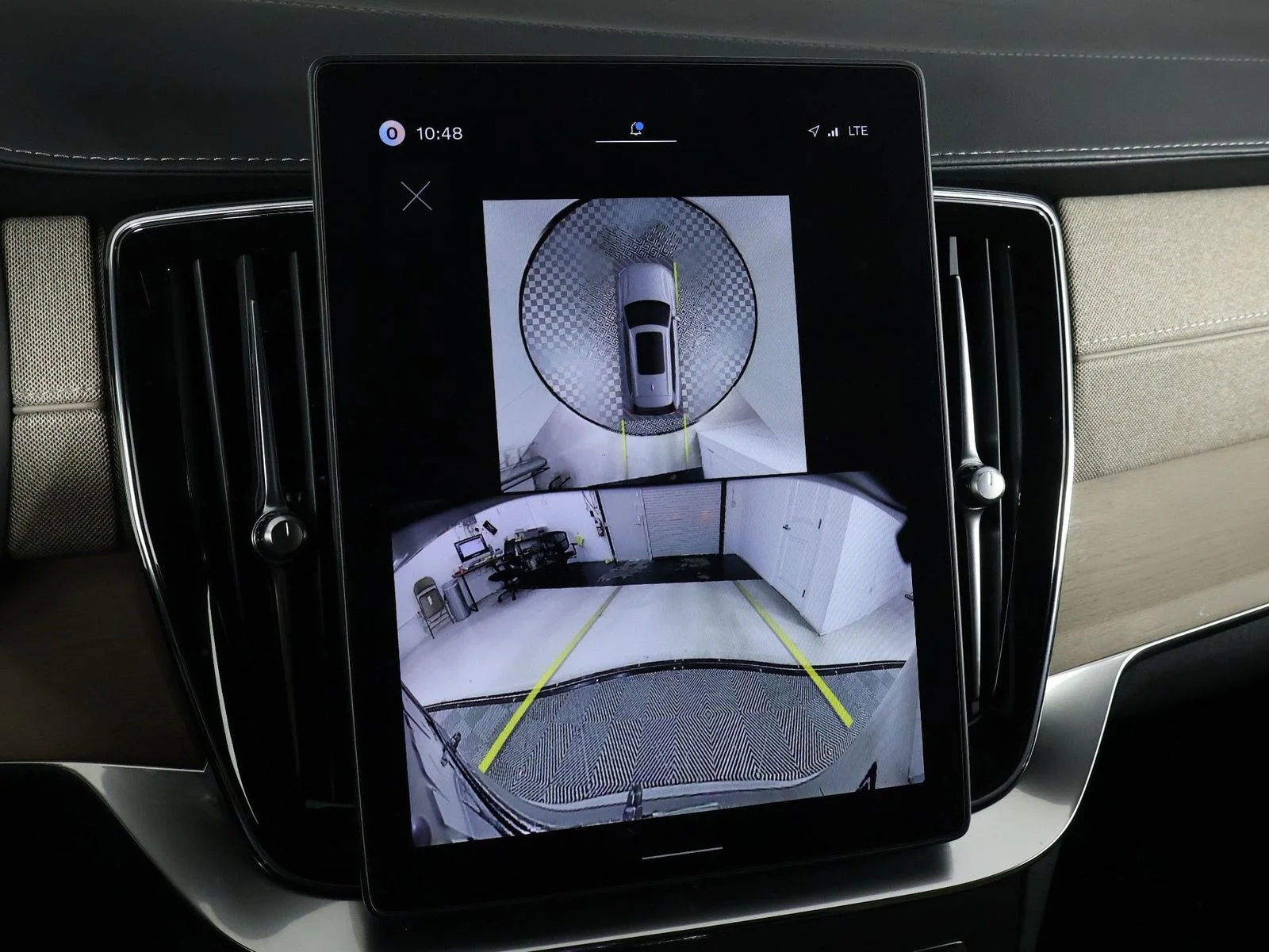 2026 Volvo XC90 Plus - Photo 13