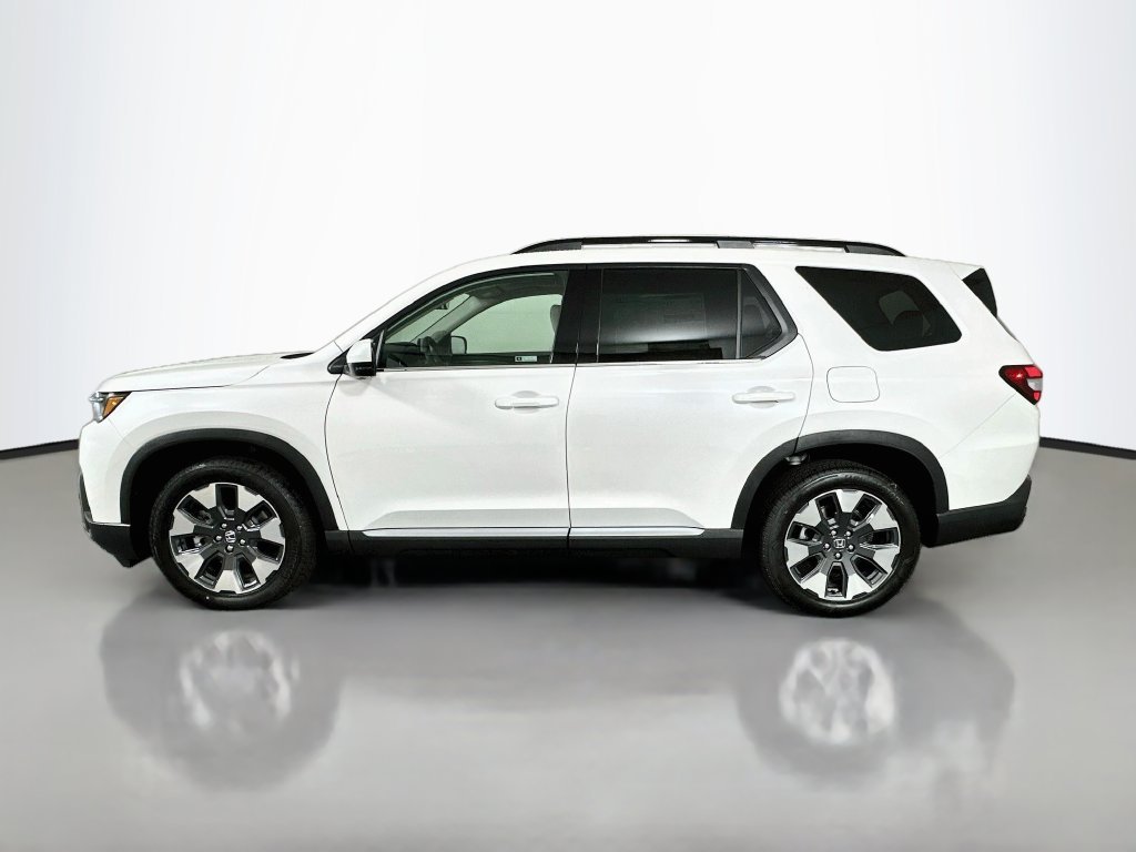 New 2026 Platinum White Pearl Honda Touring image 8